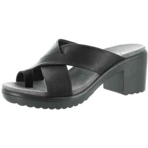 EASTLAND Liza Slide w/ Toe Loop and Block Heel